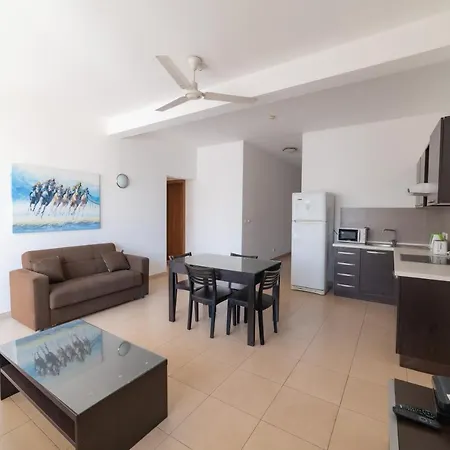 Apartman Two Bedroom In The Heart Of St Julians Rol5