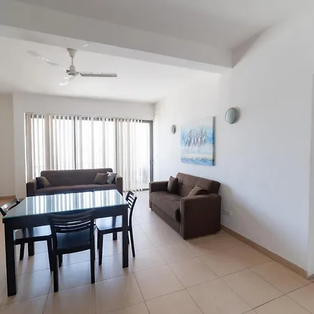 Two Bedroom In The Heart Of St Julians Rol5 * San Ġiljan
